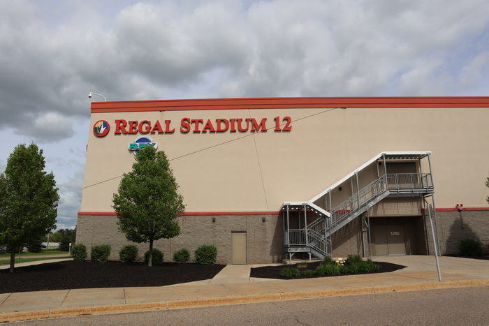 Regal Lansing Mall Stadium 12 & RPX - May 22 2022 Photo (newer photo)